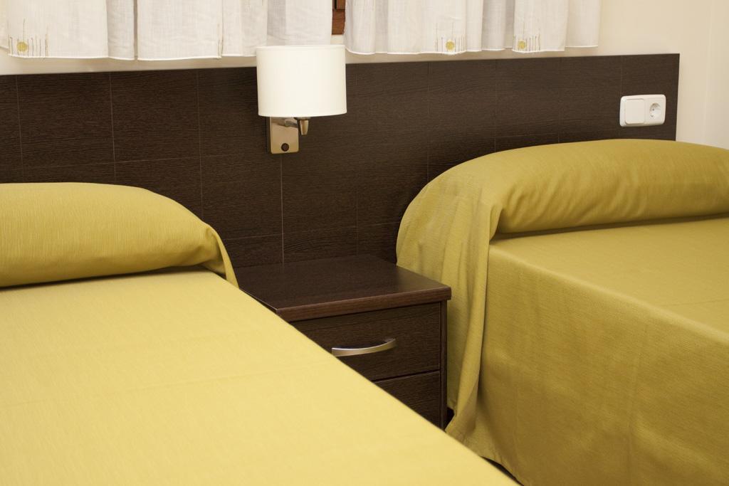 Hostal Granado Madrid Exterior photo